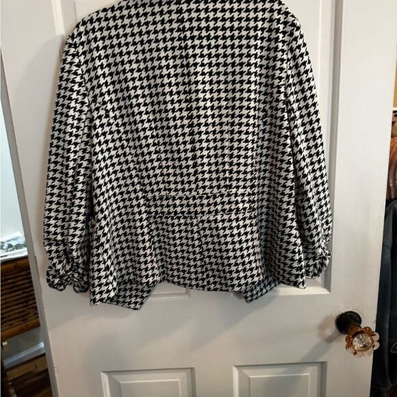 Versona Black and White Houndstooth Blazer size Large - Picture 10 of 13